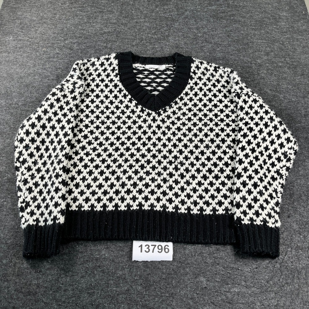 Altar'd State Houndstooth Sweater Womens Large Black White Excellent V-Neck